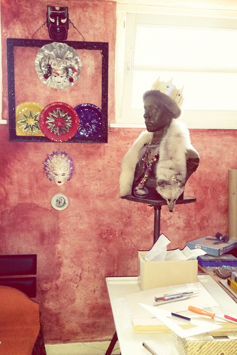 imagen14 Imagen de ambientacion con estilo artistico que resalta creaciones artesanales